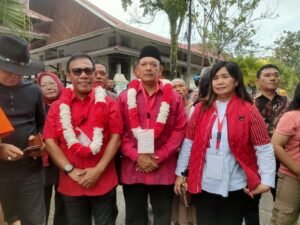 Serahkan Dokumen Pencalonan ke KPU, Masinton: Jangan Ada Lagi Upaya Menghambat Proses Demokrasi di Tapteng